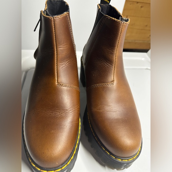 Dr. Martens Rometty Il heeled Chelsea boots brown leather Size US& EU39 - Picture 5 of 5